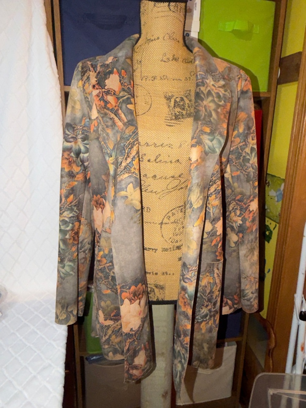 Solitaire Blue Floral Single-Breasted Blazer